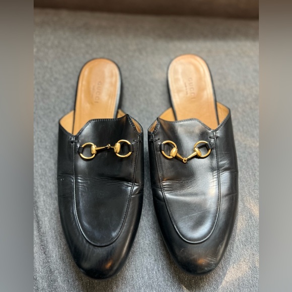 Gucci Princetown Black Leather
Mules EU 39 1/2 US 9 1/2 - Picture 1 of 4